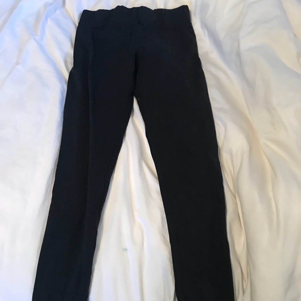 Black leggings